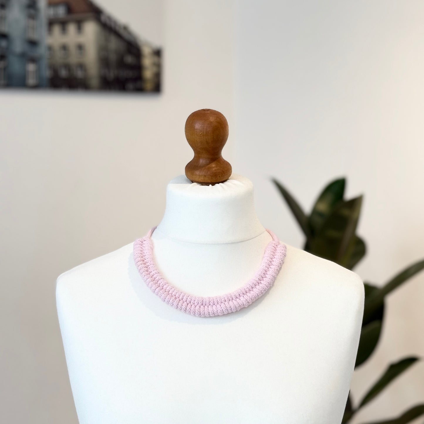 NECKLACE no 8 • PINK