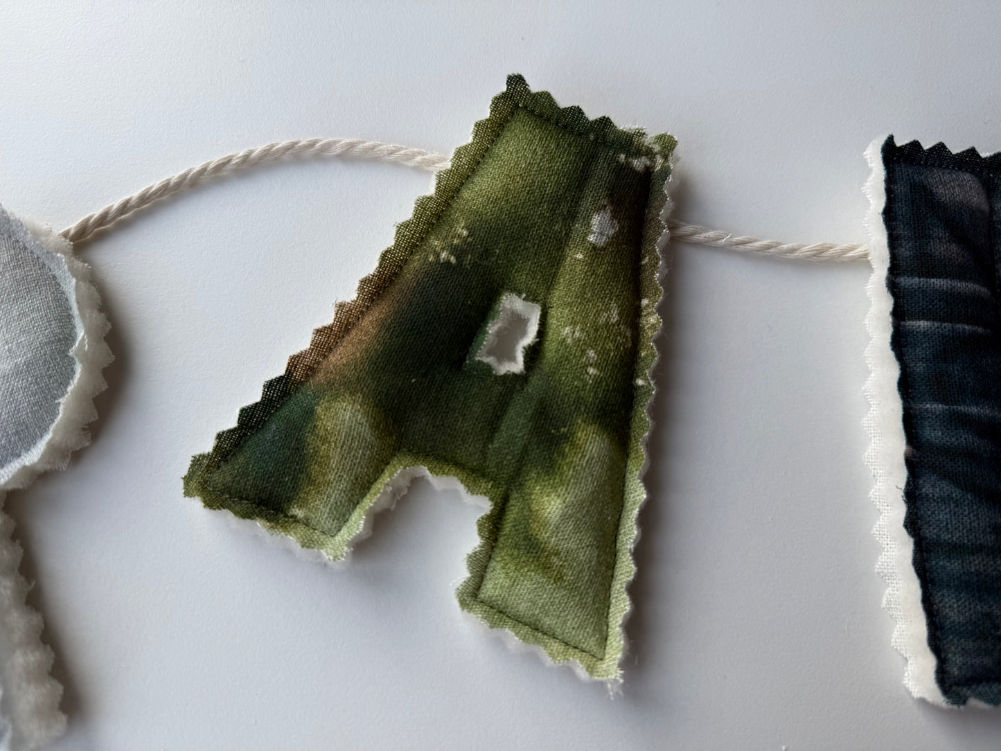 "PALJU ÕNNE" - LETTER BANNER