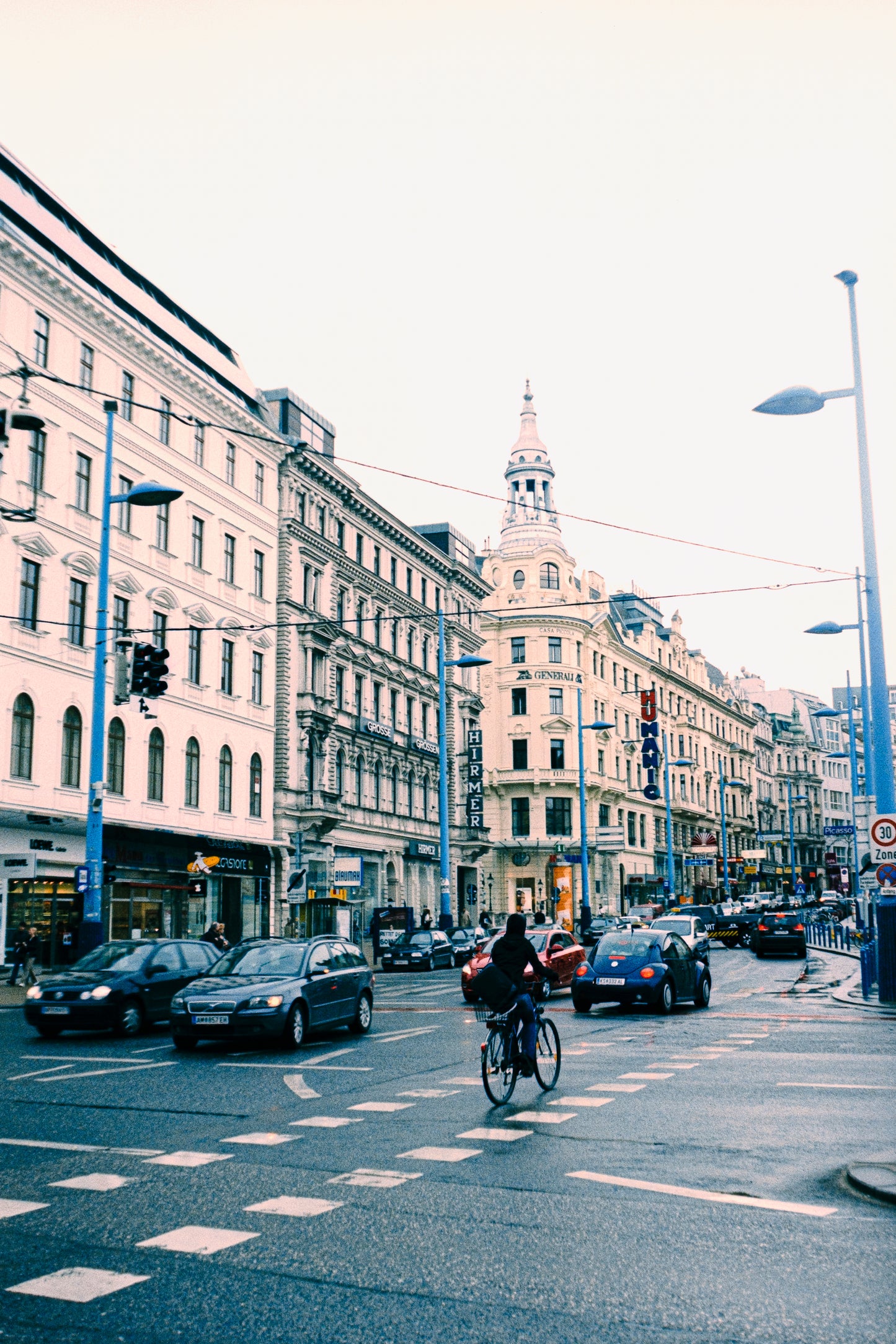 CITY AND ITS MANY RIDES