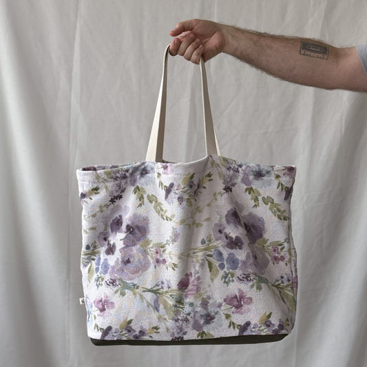 "LILAC MEADOW" Beach Bag